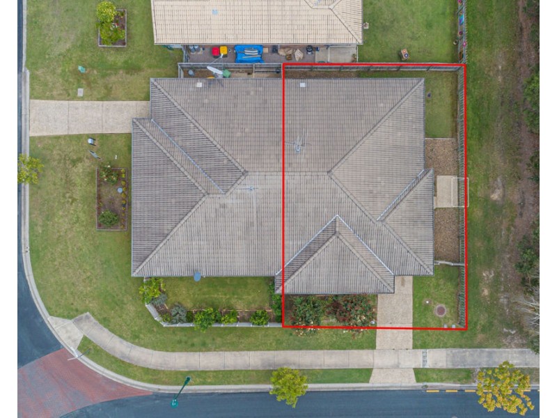 2/44 Water Fern Drive, Caboolture QLD 4510