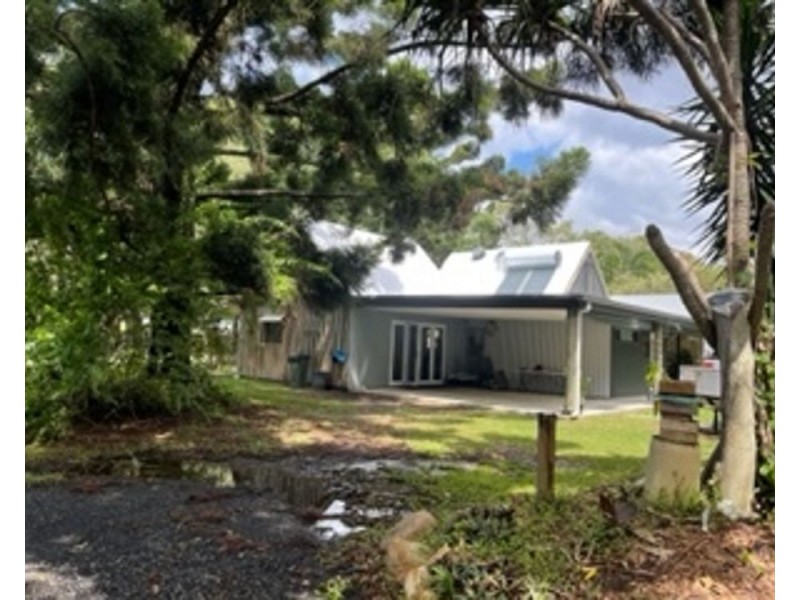 45 Rogers Street, Beachmere QLD 4510