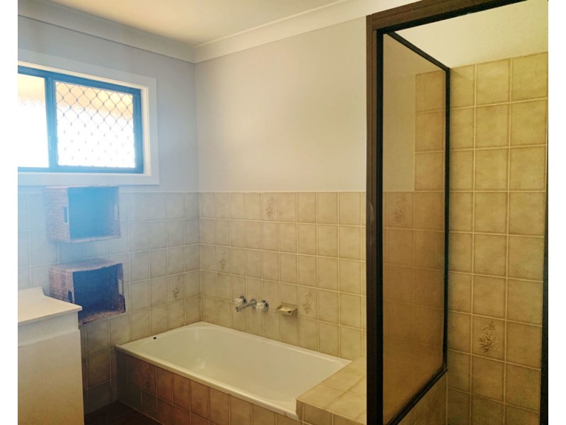 1130 Oakey Flat Road, Narangba QLD 4504