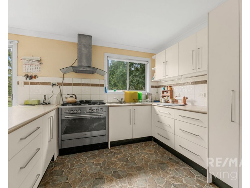 464 Muddy Creek Road, Linville QLD 4306