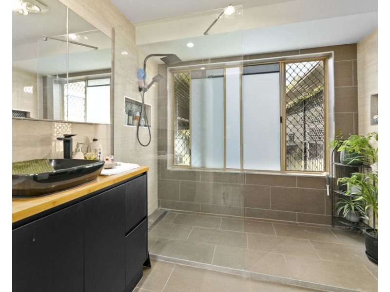 5 Hermans Court, Deception Bay QLD 4508