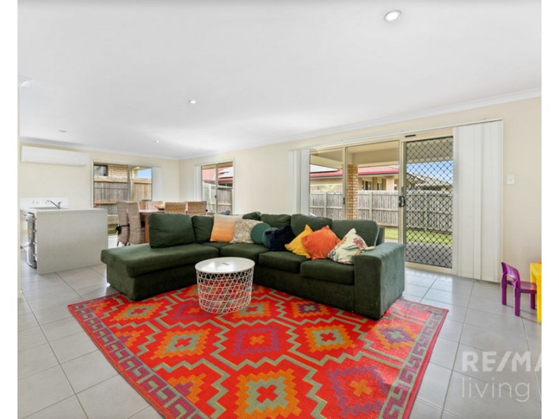 2 Highside Court,, Morayfield QLD 4506