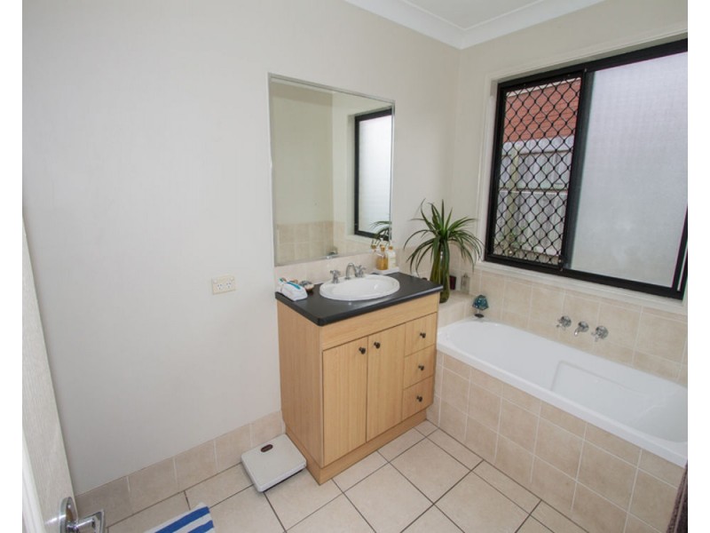 6 Arina Place, Deception Bay QLD 4508