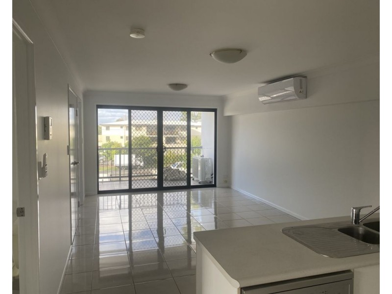 10/26 Lower King Street, Caboolture QLD 4510