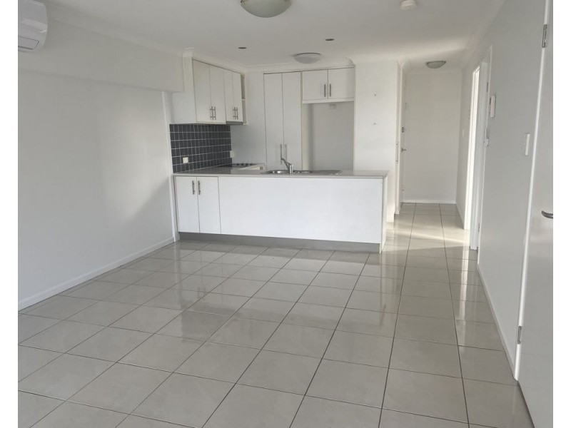10/26 Lower King Street, Caboolture QLD 4510