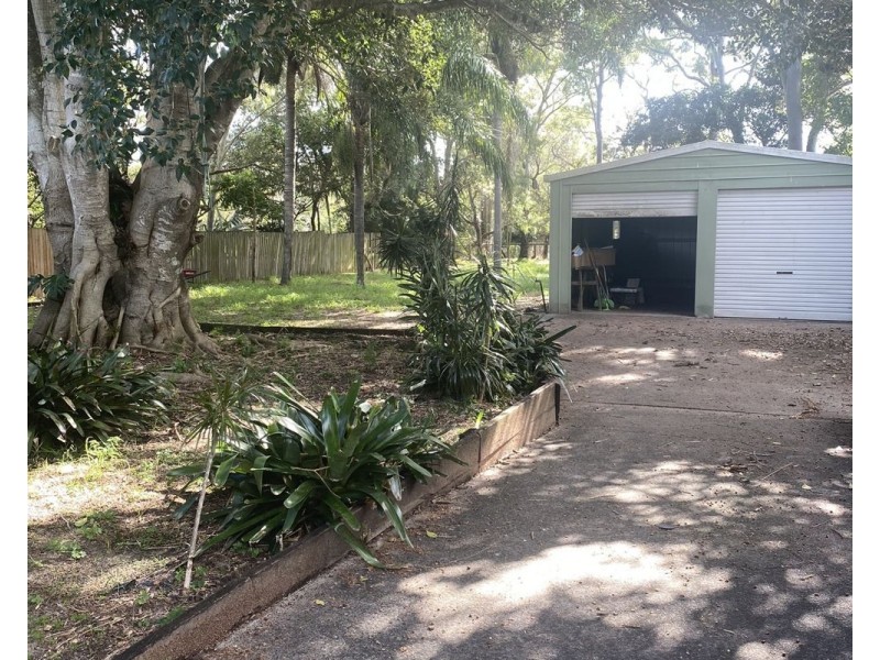 30 Bishop Road, Beachmere QLD 4510