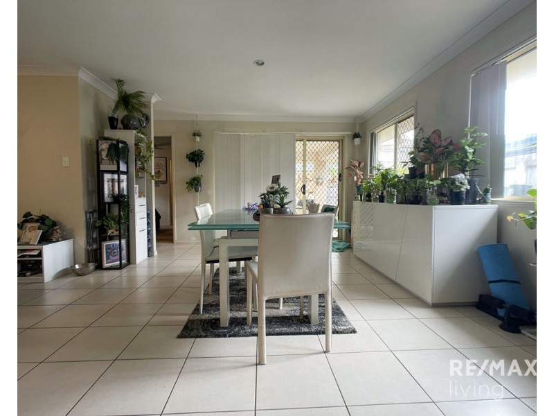 7 Chase Crescent, North Lakes QLD 4509