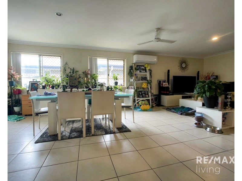 7 Chase Crescent, North Lakes QLD 4509