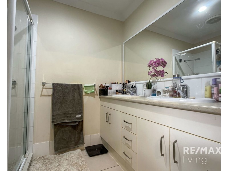 7 Chase Crescent, North Lakes QLD 4509