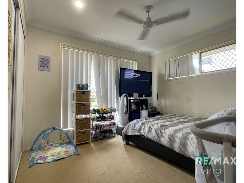7 Chase Crescent, North Lakes QLD 4509