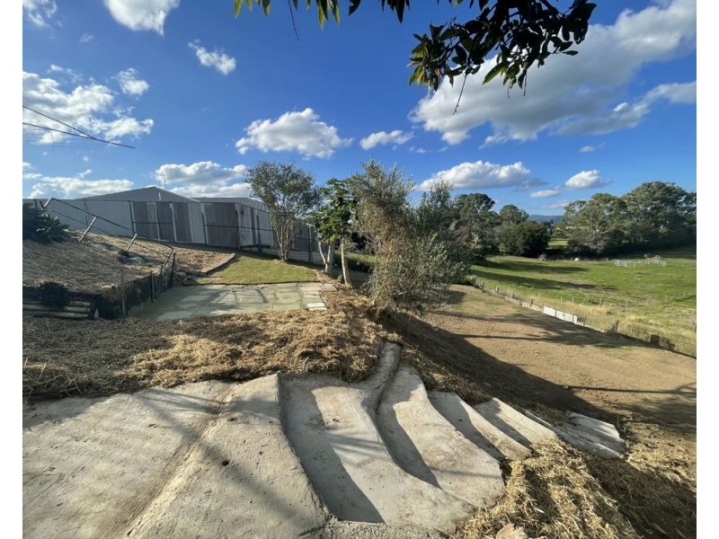 32 Ridge Street, Kilcoy QLD 4515