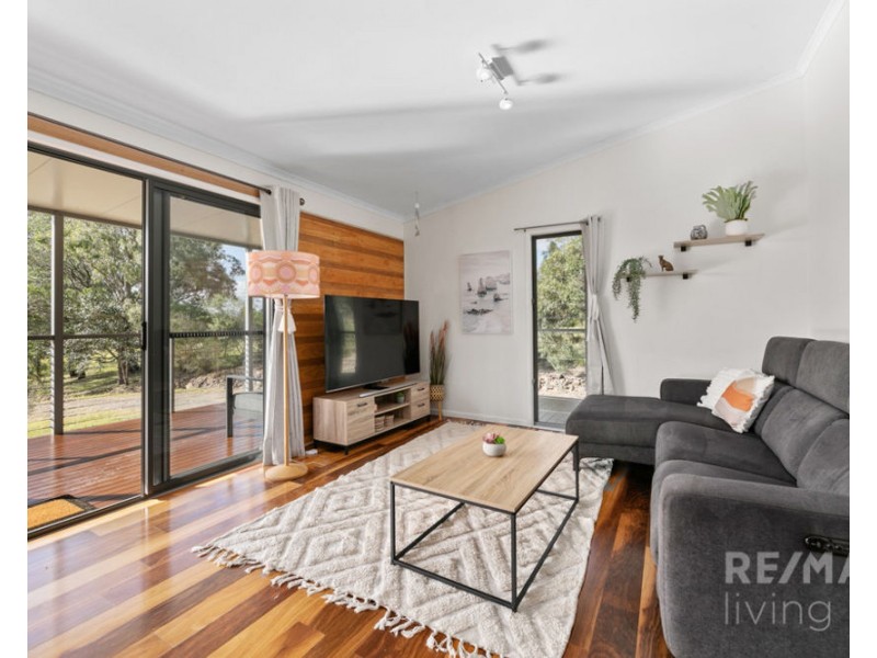 1321 Neurum Road, Mount Archer QLD 4514