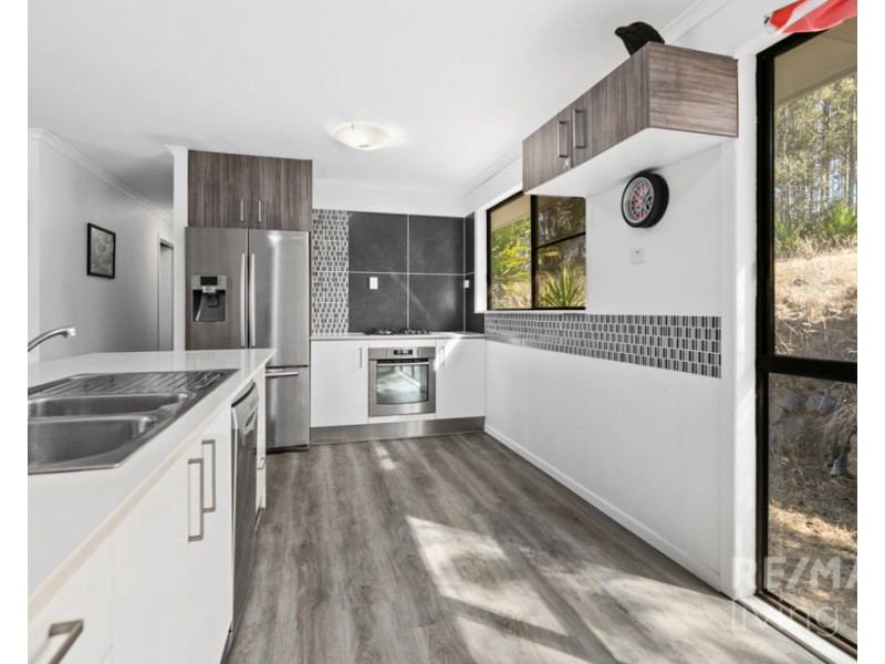 4074 D’Aguilar Highway, Royston QLD 4515