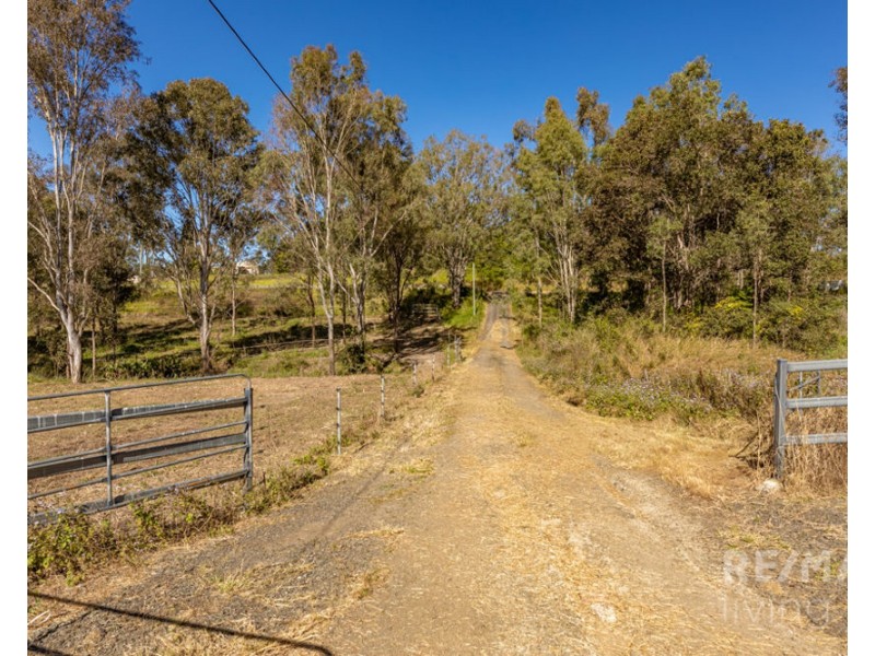 4074 D’Aguilar Highway, Royston QLD 4515