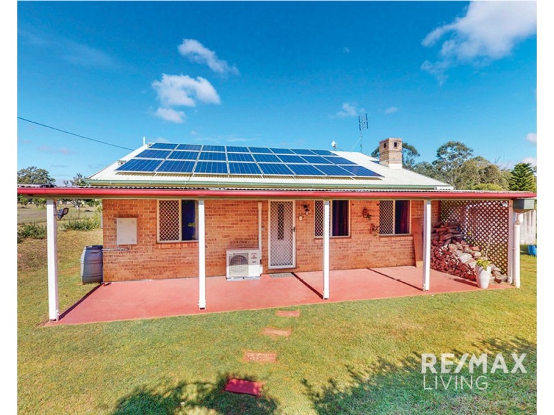 212 Martin Crescent, Blackbutt QLD 4306
