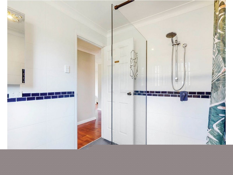 212 Martin Crescent, Blackbutt QLD 4306