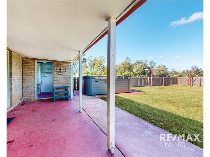 212 Martin Crescent, Blackbutt QLD 4306