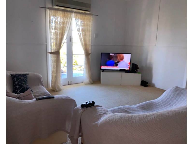 26 Taylor Street, Kilcoy QLD 4515