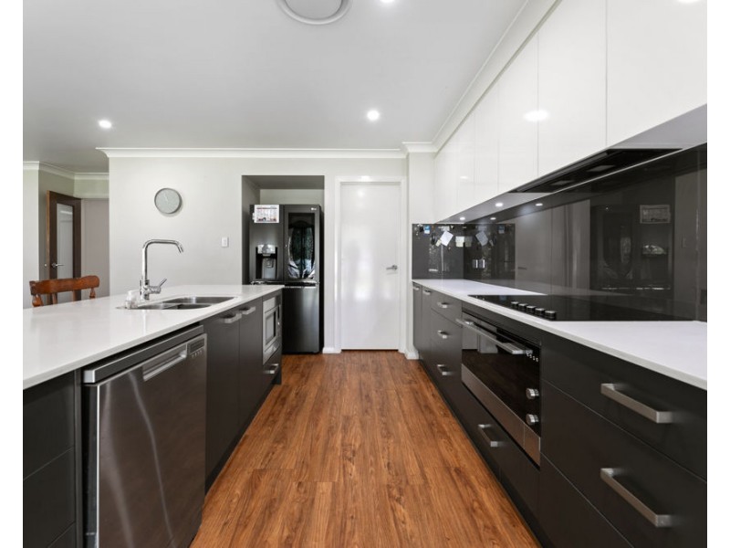 215 Hauton Road, Burpengary QLD 4505