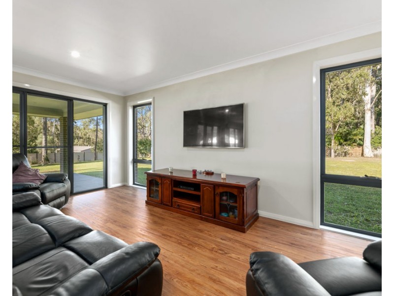 215 Hauton Road, Burpengary QLD 4505