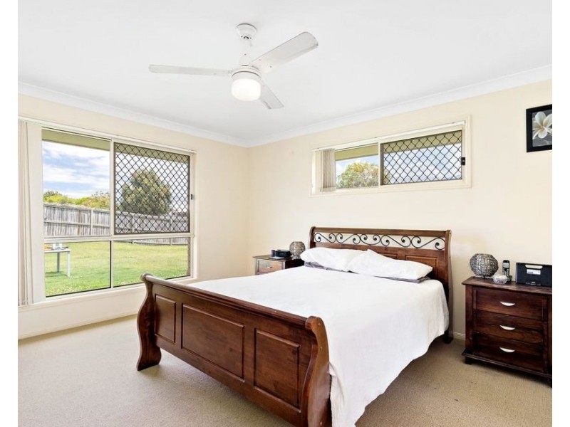 8 Baroon Place, Narangba QLD 4504