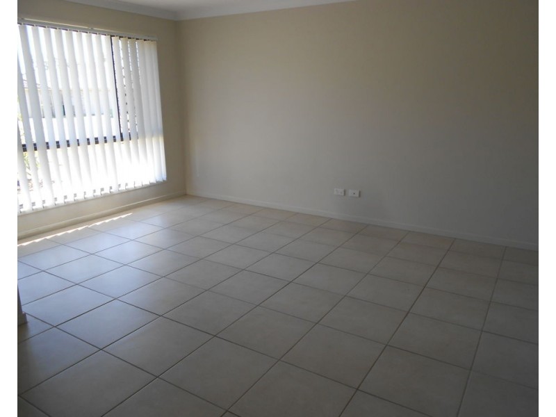 1/48 Water Fern Drive, Caboolture QLD 4510