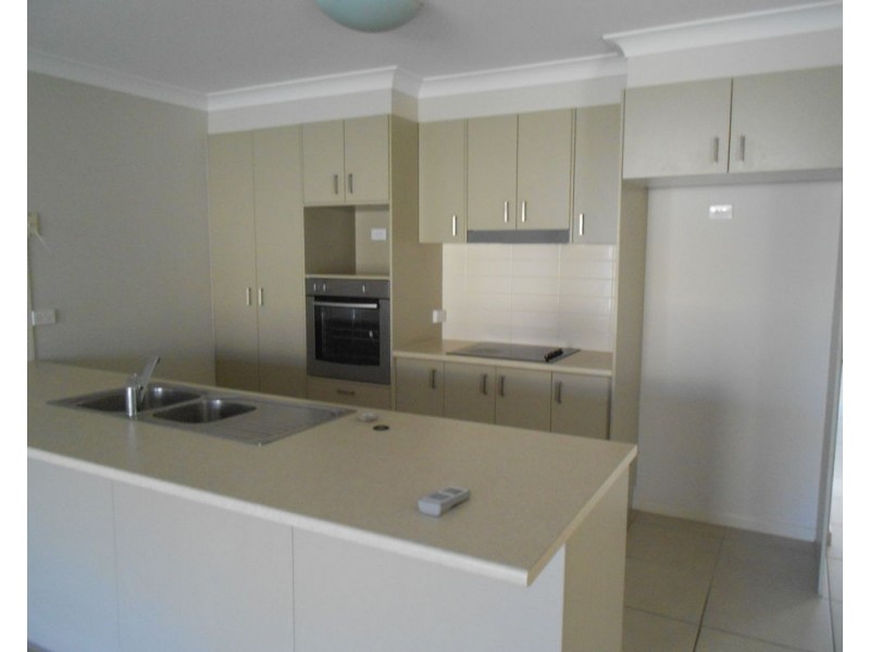 1/48 Water Fern Drive, Caboolture QLD 4510