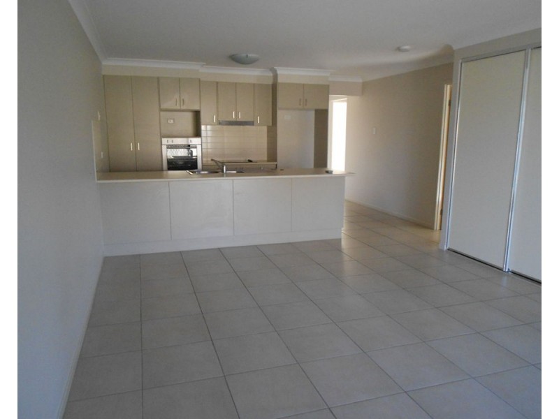 1/48 Water Fern Drive, Caboolture QLD 4510