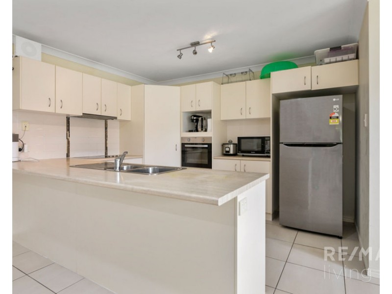 3 Hedley Drive, Woolmar QLD 4515