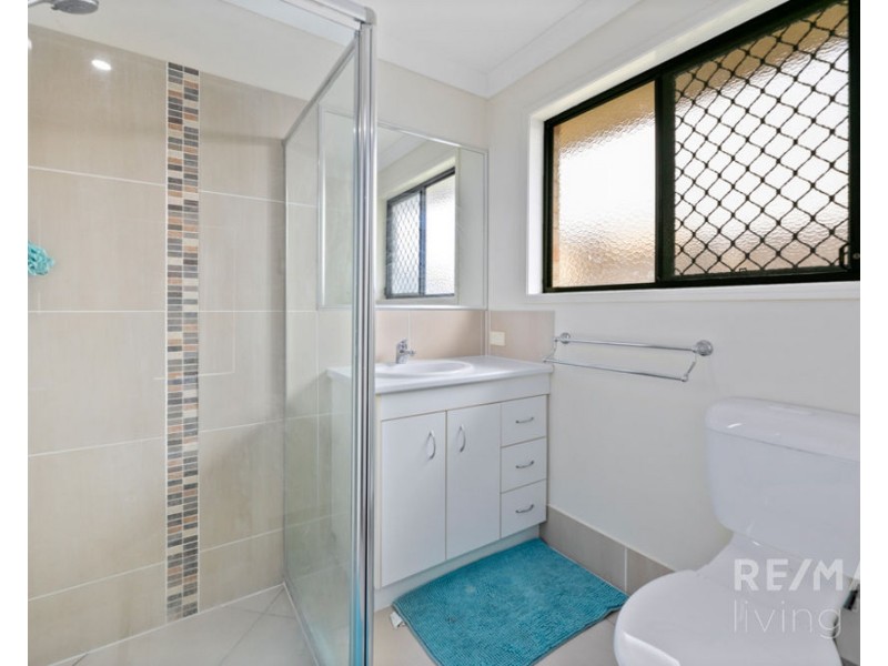 3 Hedley Drive, Woolmar QLD 4515