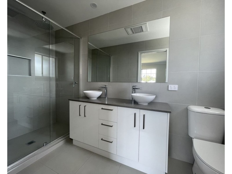 9 Coutts Drive, Burpengary QLD 4505