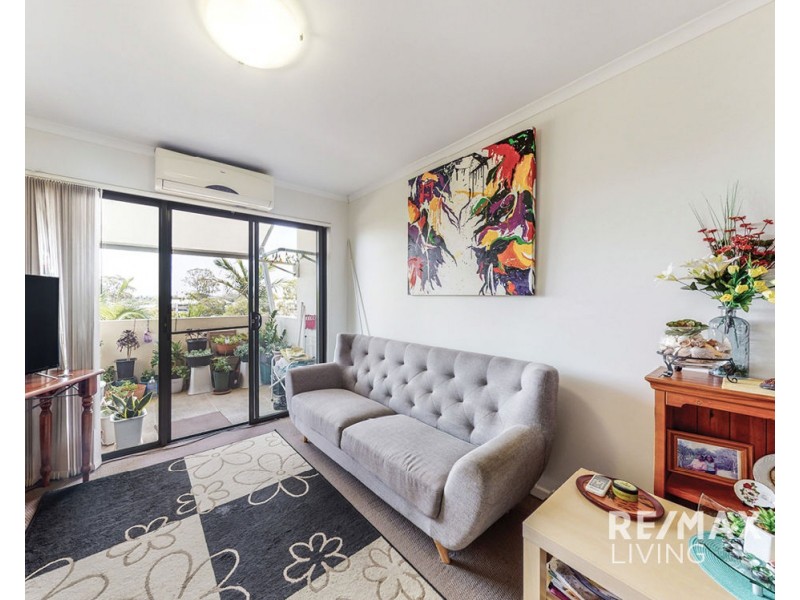 33 48-50 Lee Street, Caboolture QLD 4510