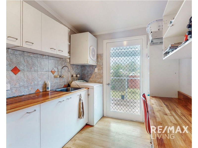 6 Elizabeth Street, Blackbutt QLD 4306