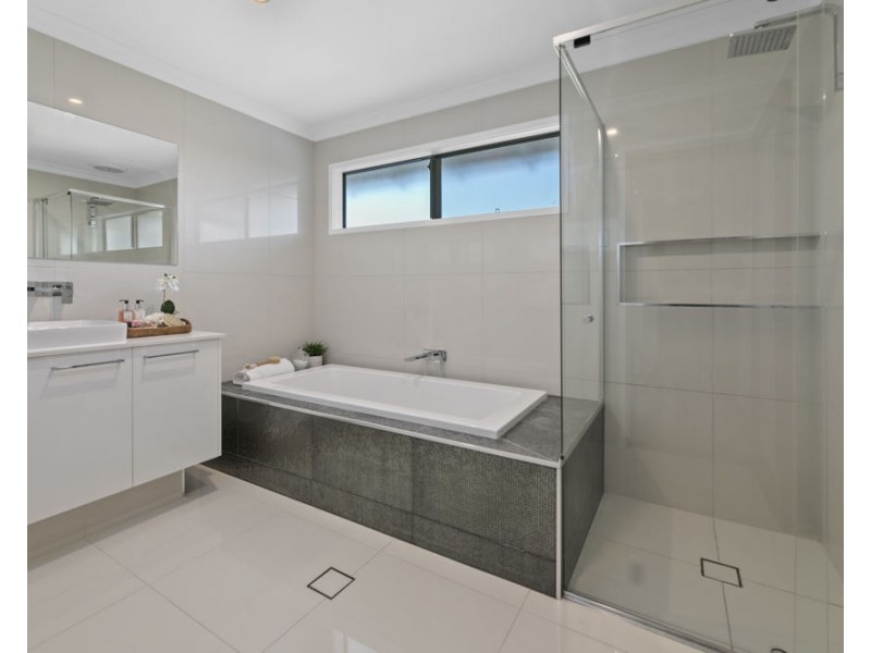 12 Hampden Street, North Lakes QLD 4509