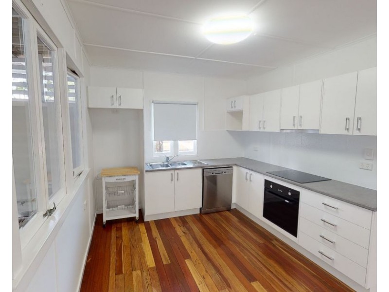 9 Winston Drive, Bongaree QLD 4507