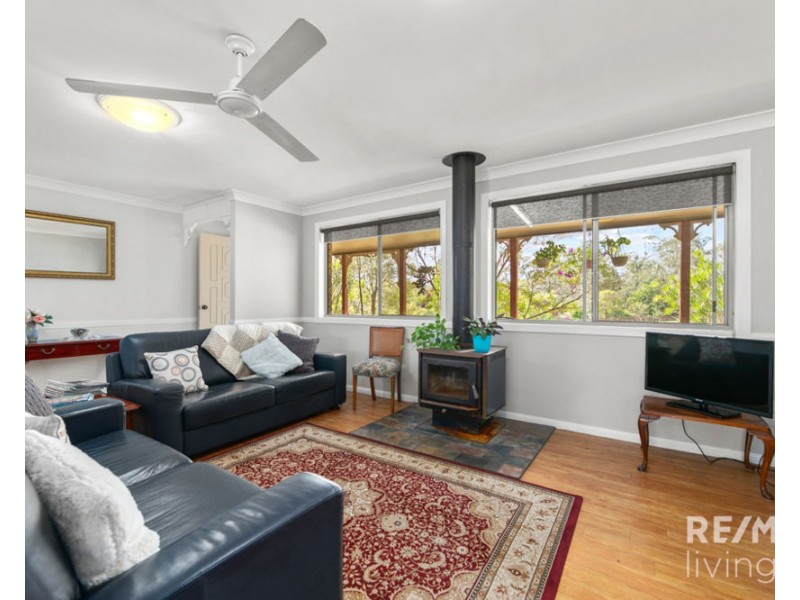 18-20 Kauri Court, Woodford QLD 4514