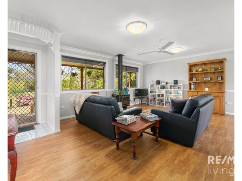 18-20 Kauri Court, Woodford QLD 4514