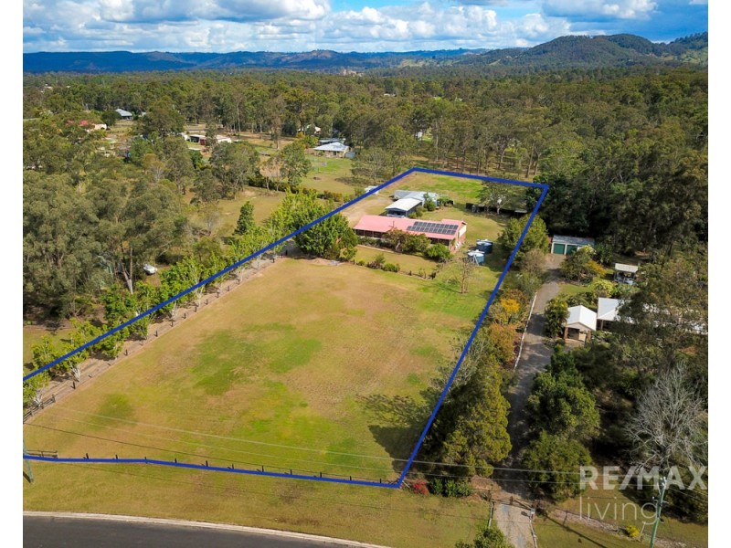 18-20 Kauri Court, Woodford QLD 4514
