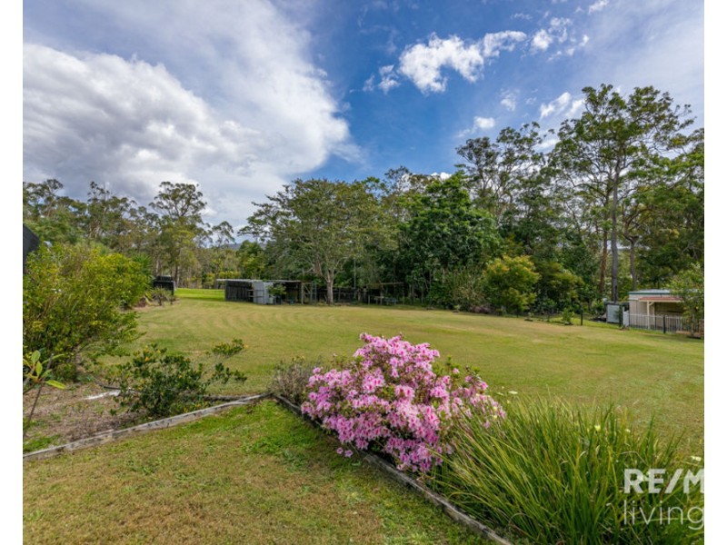 18-20 Kauri Court, Woodford QLD 4514