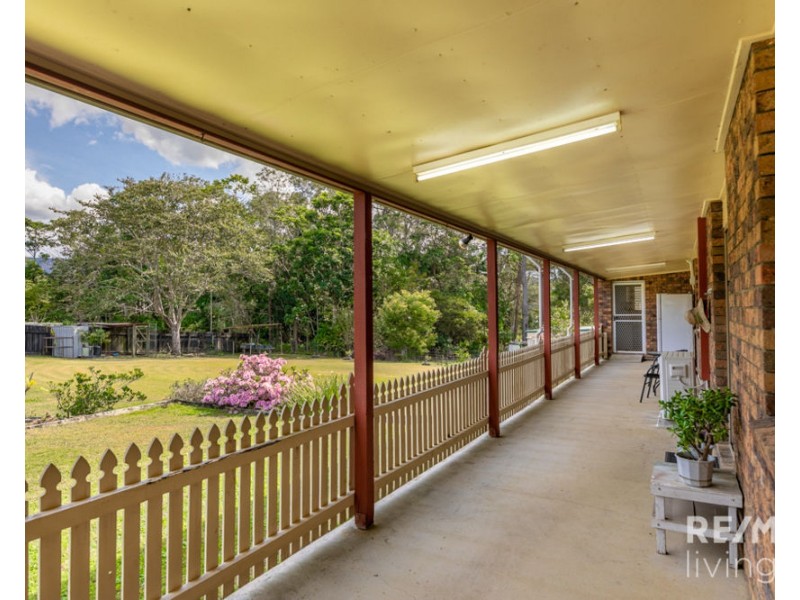 18-20 Kauri Court, Woodford QLD 4514