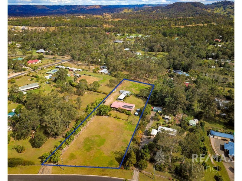 18-20 Kauri Court, Woodford QLD 4514