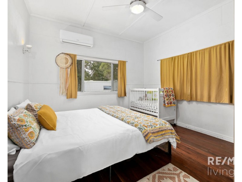 15 Leichhardt Street, Woodford QLD 4514