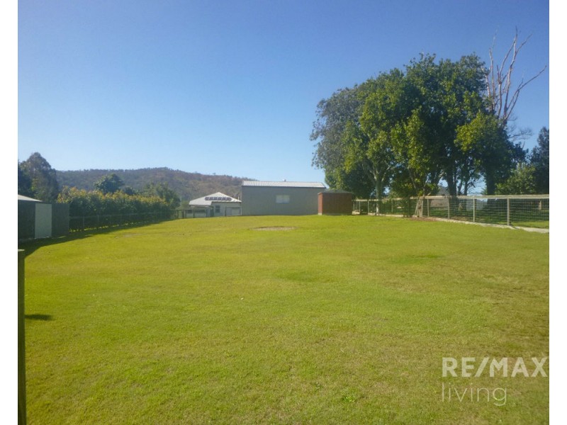 76 George Street, Linville QLD 4306