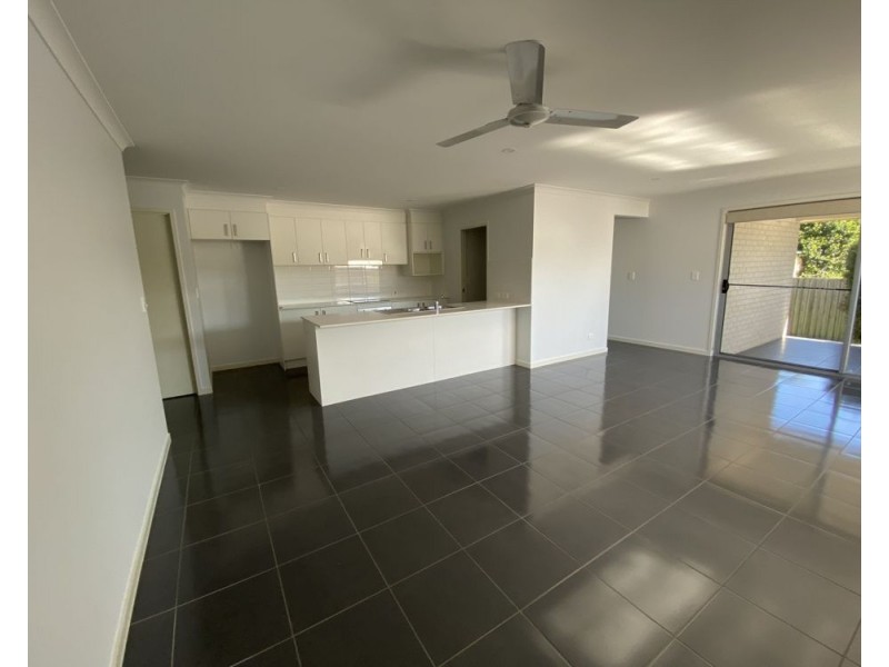 3 Beazley Circuit, Bridgeman Downs QLD 4035