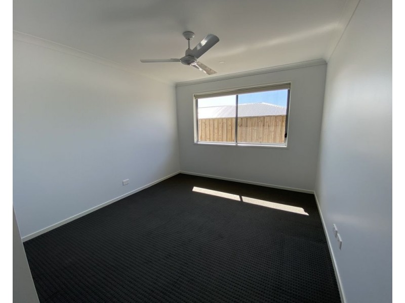 3 Beazley Circuit, Bridgeman Downs QLD 4035