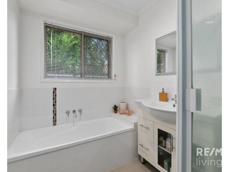 20 Benjamin Court, Morayfield QLD 4506