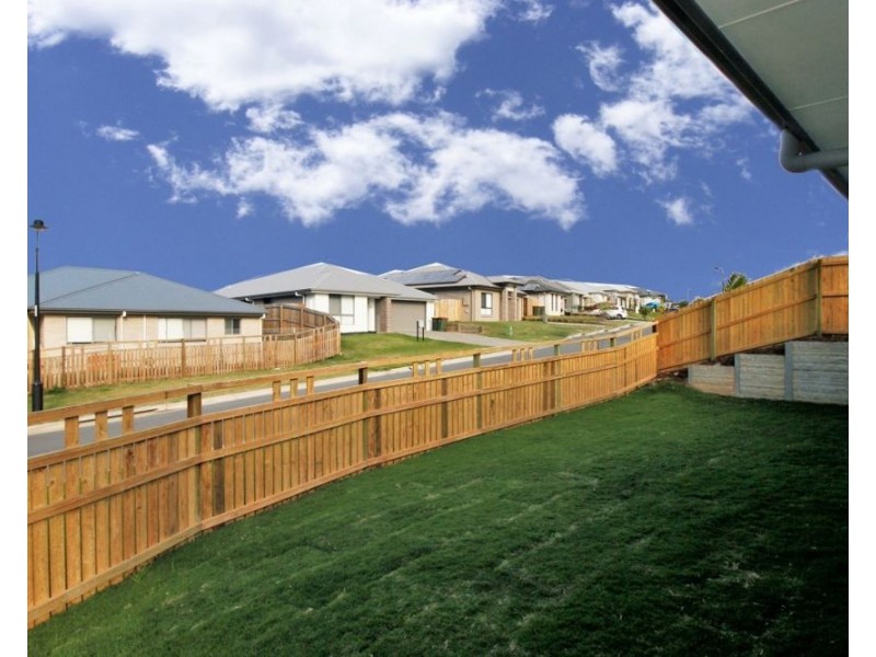 1/65 Aspire Parade, Griffin QLD 4503