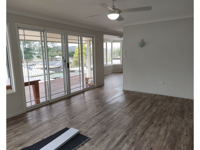 5 Wallis Street, Kilcoy QLD 4515