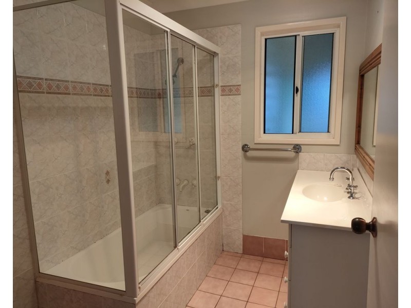 5 Wallis Street, Kilcoy QLD 4515