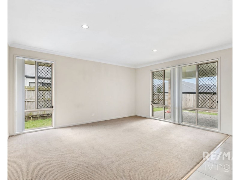 40 Bangalow Street, Morayfield QLD 4506